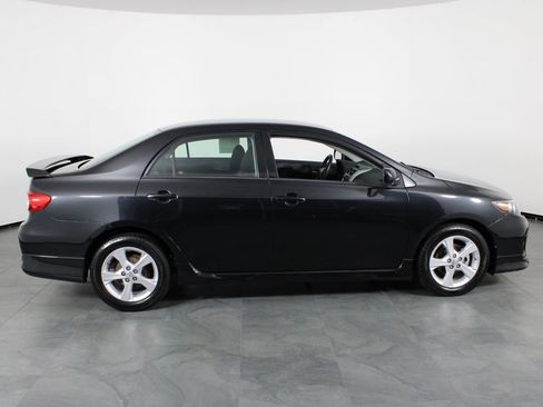 Used 2013 Toyota Corolla S image 14