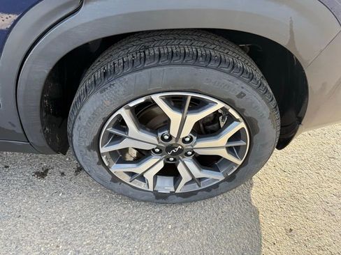 Certified 2023 Kia Seltos EX image 15