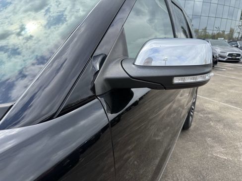 Used 2016 Ford Explorer Platinum image 12