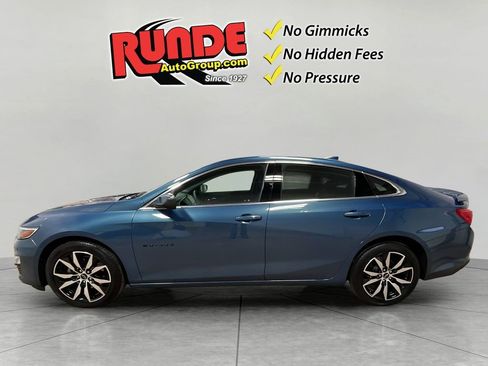 Certified 2025 Chevrolet Malibu RS w/ LPO, Floor Liner Package image 2