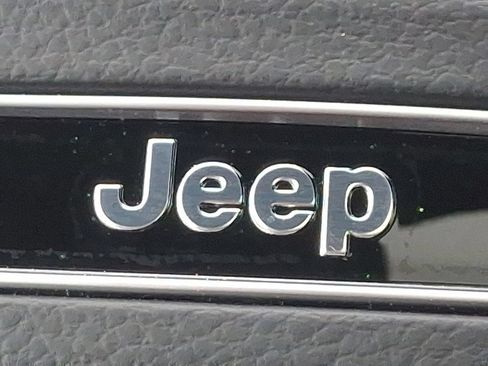 New 2026 Jeep Grand Cherokee Limited w/ Limited Altitude Package AWD/4WD image 10