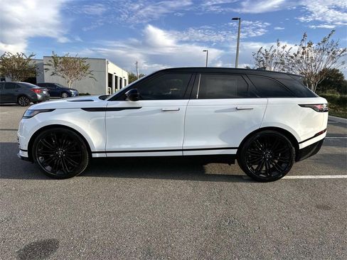 New 2026 Land Rover Range Rover Velar Dynamic SE image 2