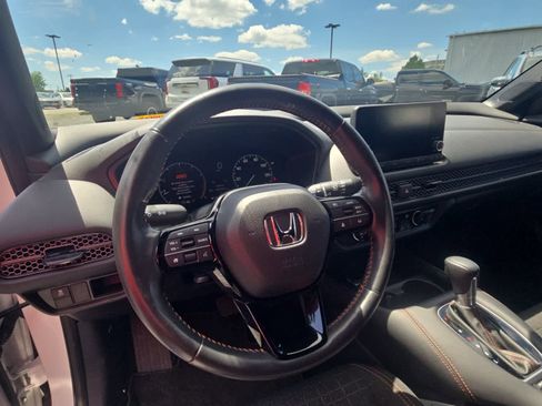 Used 2023 Honda HR-V Sport image 14