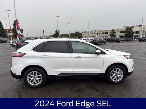 Used 2024 Ford Edge SEL image 6