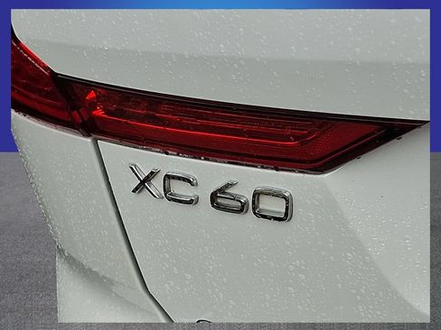 Used 2021 Volvo XC60 T5 Inscription w/ Protection Package Premier FWD image 7