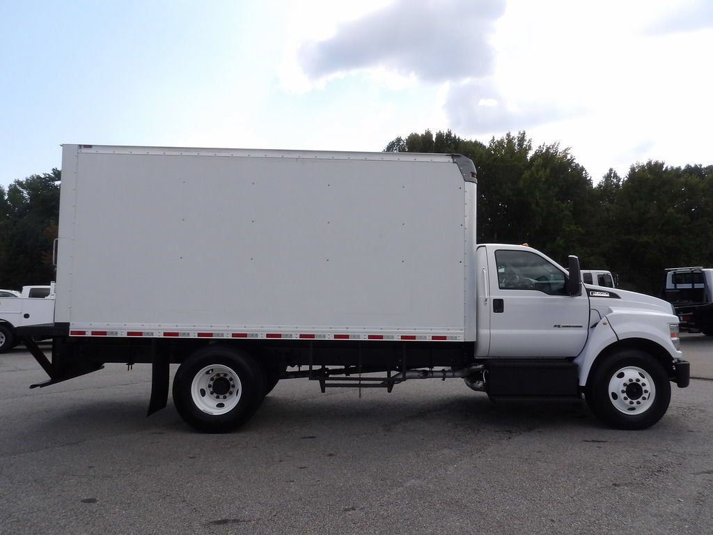 Used 2017 Ford F650 2WD Regular Cab Super Duty image 7