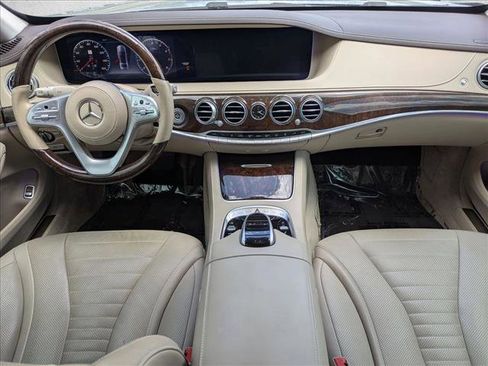 Used 2018 Mercedes-Benz S 560 Sedan image 16
