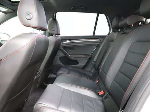 Used 2017 Volkswagen GTI SE FWD image 26