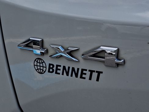Used 2018 Jeep Renegade Latitude w/ Cold Weather Group AWD/4WD image 29