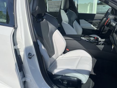 New 2026 BMW M5 Touring w/ M Driver's Package image 37