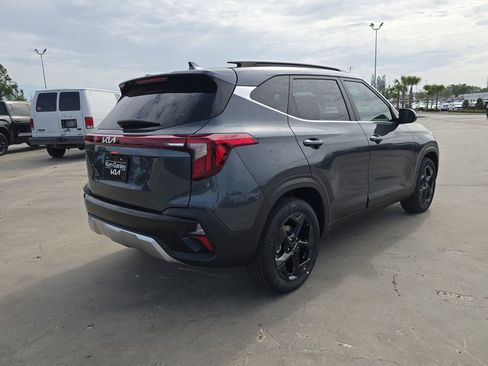 New 2026 Kia Seltos EX image 8