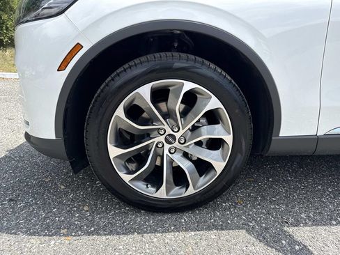 New 2026 Lincoln Aviator 2WD image 10
