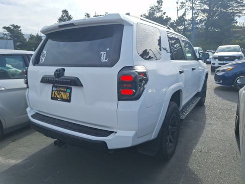 Used 2022 Toyota 4Runner TRD Off-Road Premium w/ Moonroof Package image 5