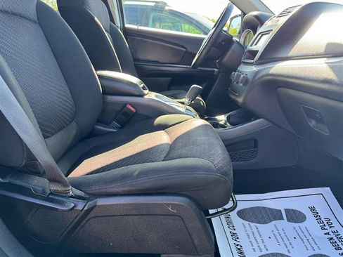 Used 2019 Dodge Journey SE image 10