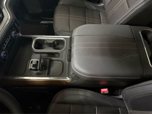 Used 2024 Chevrolet Silverado 1500 High Country w/ Technology Package AWD/4WD image 22