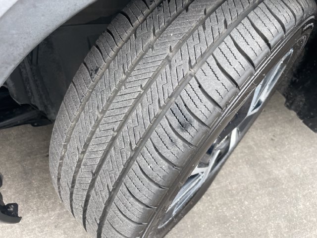 Used 2018 Toyota C-HR XLE FWD image 29