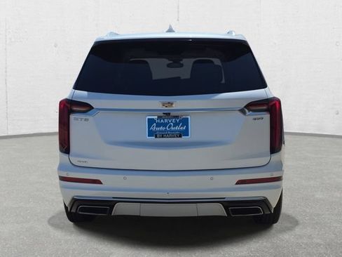 Used 2023 Cadillac XT6 Premium Luxury AWD/4WD image 6