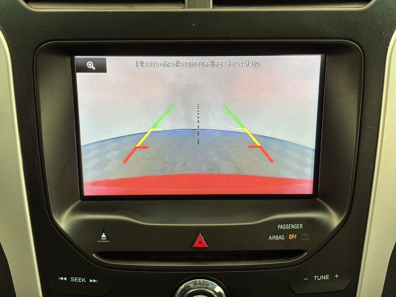 Used 2015 Ford Explorer XLT w/ Equipment Group 202A FWD image 24