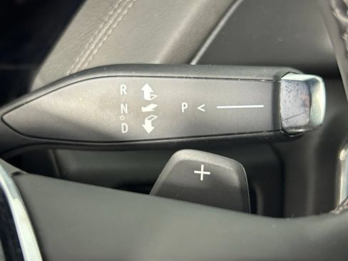 Used 2025 GMC Yukon XL Denali AWD/4WD image 29