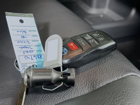 Used 2025 Toyota Sienna XSE image 36