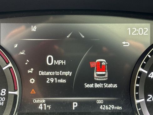 Certified 2023 Toyota Highlander XLE image 38