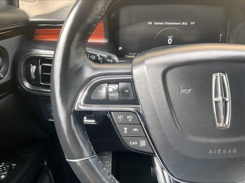 Used 2022 Lincoln Nautilus Reserve image 23
