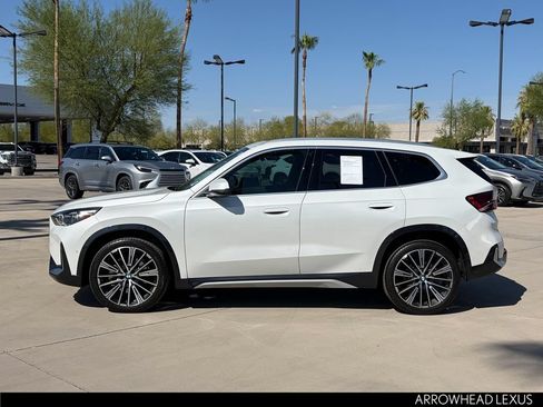 Used 2025 BMW X1 xDrive28i w/ Premium Package AWD/4WD image 3