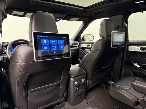 Used 2022 Ford Explorer ST w/ Equipment Group 401A image 27