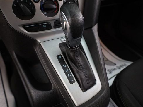 Used 2014 Ford Focus SE image 36