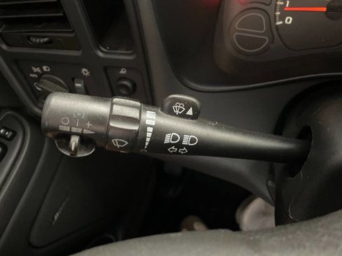 Used 2005 GMC Sierra 1500 SLE image 36