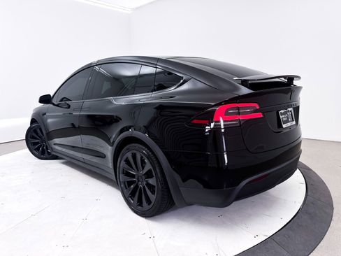 Used 2022 Tesla Model X Plaid AWD/4WD image 2