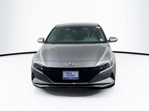 Used 2023 Hyundai Elantra SEL FWD image 2