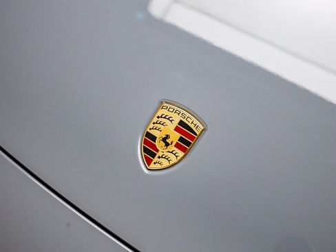 Used 2024 Porsche 911 Carrera 4S image 12