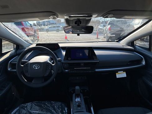 New 2026 Toyota Prius LE FWD image 10