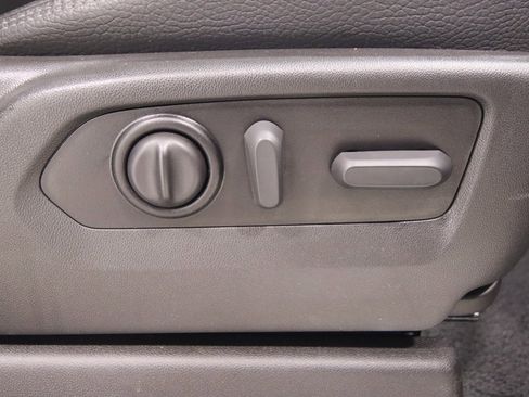 Used 2022 GMC Sierra 1500 Denali w/ Denali Reserve Package image 21