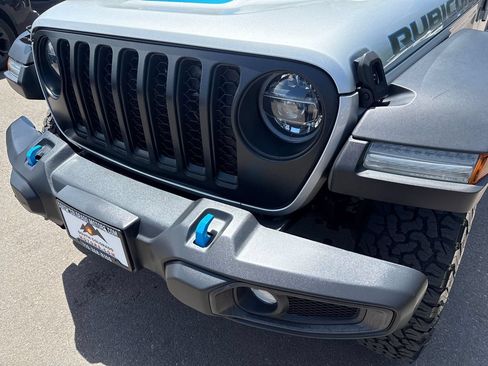 Used 2022 Jeep Wrangler Unlimited Rubicon 4xe w/ Cold Weather Group AWD/4WD image 9