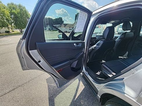 Used 2023 Ford Escape ST-Line AWD/4WD image 19