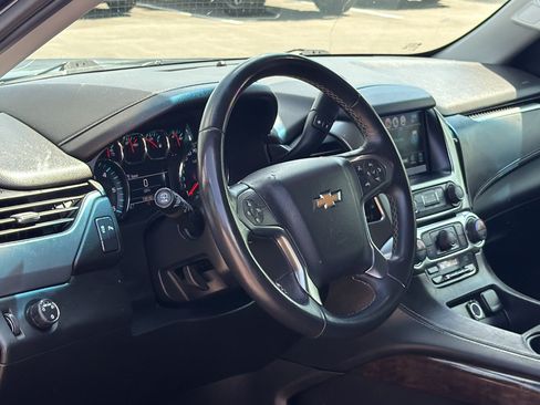 Used 2017 Chevrolet Suburban LS RWD image 13