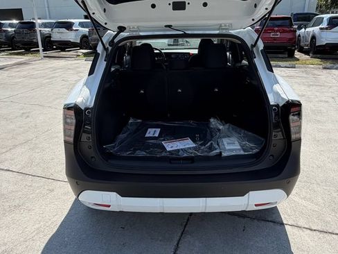 Used 2026 Nissan Kicks SV FWD image 28