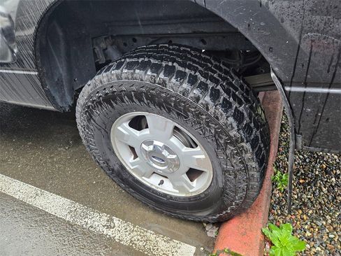 Used 2014 Ford F150 XLT w/ Trailer Tow Package image 5