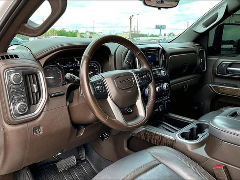 Used 2021 GMC Sierra 2500 Denali w/ Denali Ultimate Package image 16