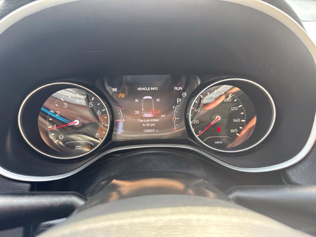 Used 2019 Jeep Compass Limited FWD image 13