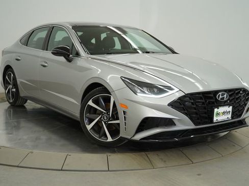 Used 2022 Hyundai Sonata SEL Plus image 3