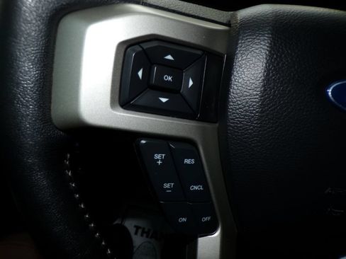 Used 2018 Ford F150 Lariat w/ Equipment Group 502A Luxury AWD/4WD image 30