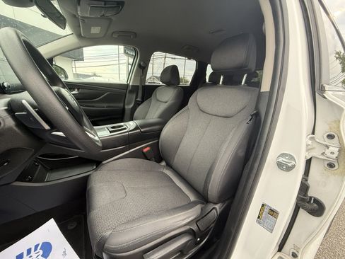 Used 2023 Hyundai Santa Fe SE AWD/4WD image 9
