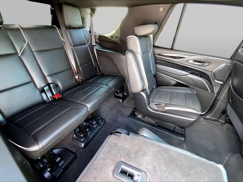 Used 2023 Cadillac Escalade Sport AWD/4WD image 18