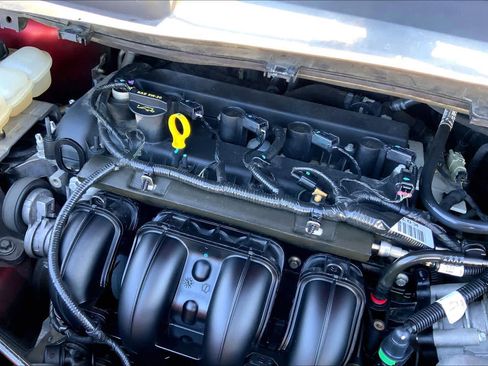 Used 2015 Ford Escape SE FWD image 29