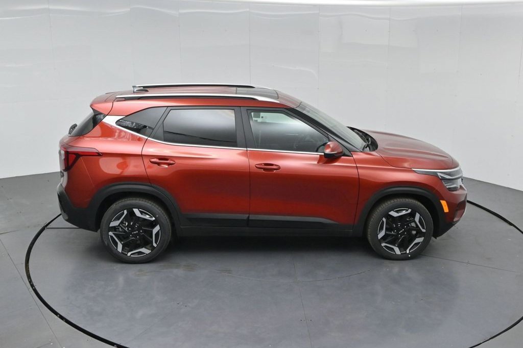 New 2026 Kia Seltos SX w/ SX Sunroof Package AWD/4WD image 25