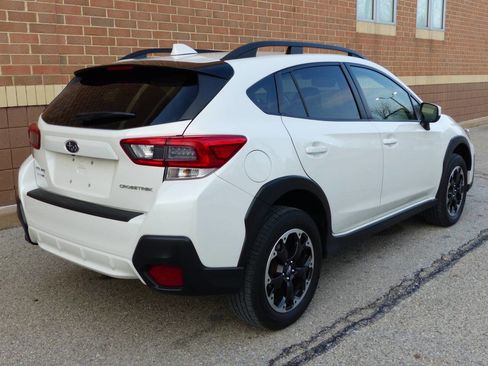 Used 2023 Subaru Crosstrek 2.0i Premium image 10