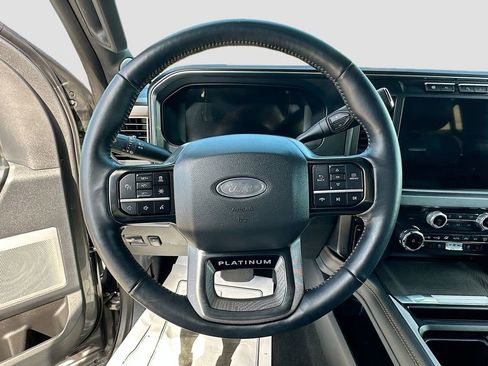 Used 2024 Ford F350 Platinum image 11